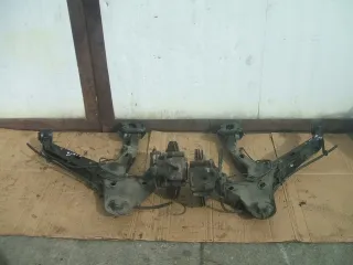  Кулак задний правый Citroen Spacetourer Арт AL9207008477, вид 1